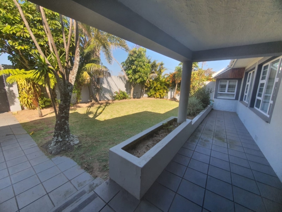 To Let 4 Bedroom Property for Rent in Nahoon Eastern Cape